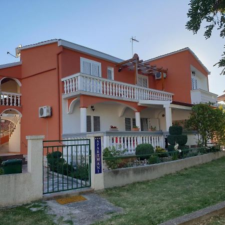 Apartments Martinovic By The Sea ククリカ エクステリア 写真